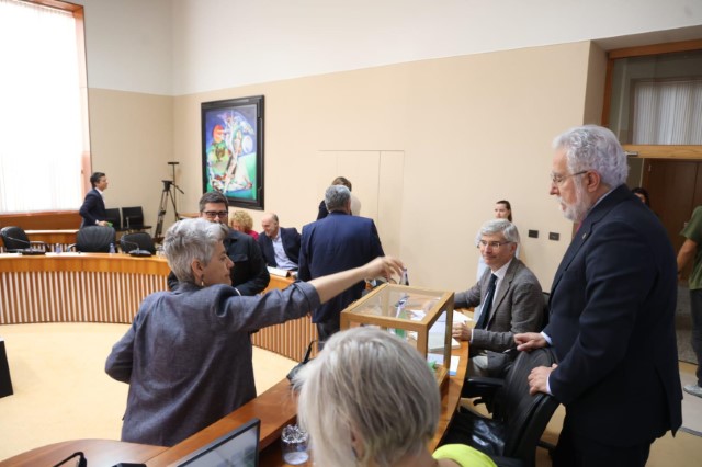 Acordo da Comisión non permanente especial de estudo sobre a posible modificación da letra do himno de Galicia, celebrada o 3 de xullo de 2024